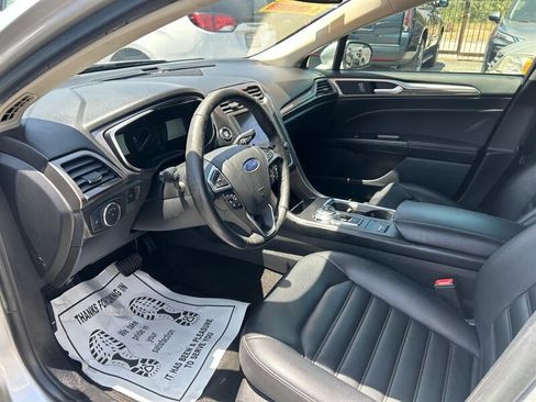 Used 2019 Ford Fusion SEL FWD image 15