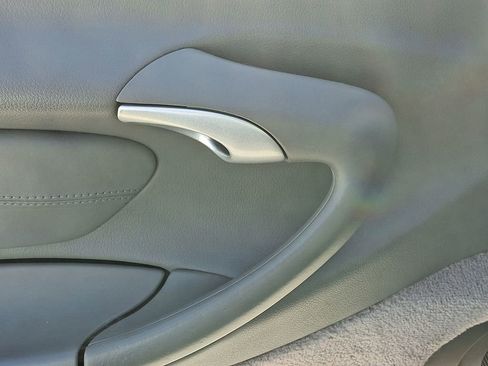 Used 2003 Porsche 911 Targa image 12