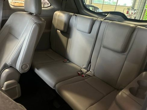 Used 2016 Toyota Highlander XLE FWD image 19