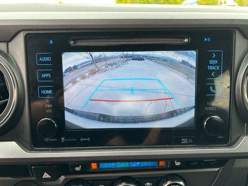 Used 2018 Toyota Tacoma TRD Sport w/ TRD Premium Sport Package AWD/4WD image 22