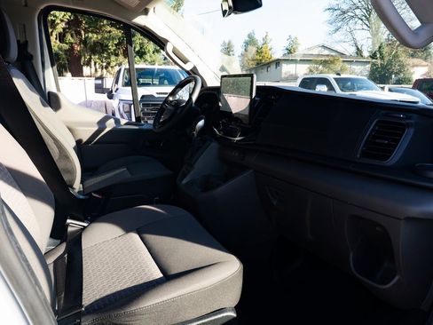 Used 2023 Ford Transit 350 XLT image 22