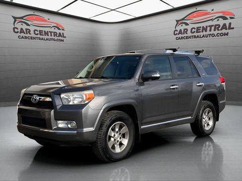Used 2013 Toyota 4Runner SR5 w/ Convenience Pkg image 1