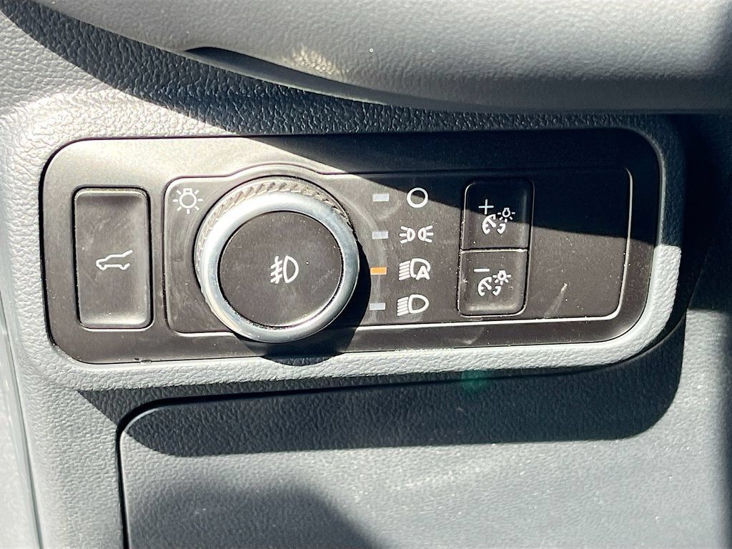 Used 2025 Ford Explorer ST AWD/4WD image 10