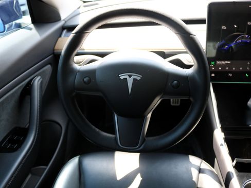 Used 2019 Tesla Model 3 Performance image 20