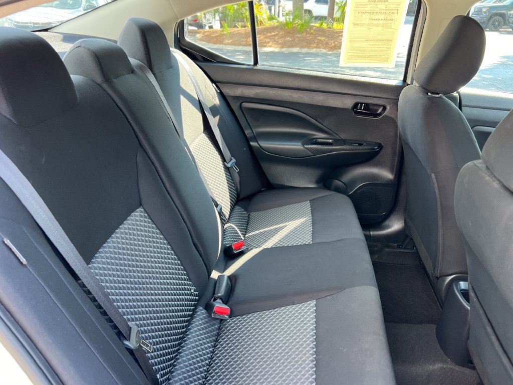 Used 2021 Nissan Versa S FWD image 17