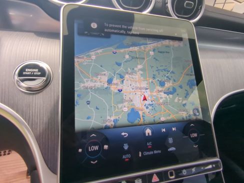 New 2025 Mercedes-Benz GLC 350e 4MATIC image 8