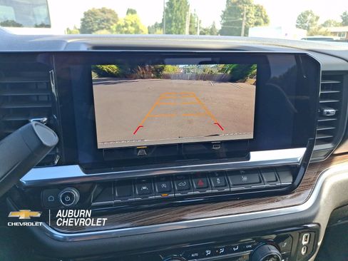 Certified 2026 Chevrolet Silverado 1500 RST AWD/4WD image 14