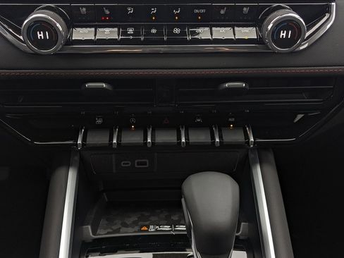 New 2026 Chevrolet Colorado Z71 w/ Technology Package image 24