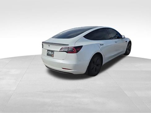 Used 2021 Tesla Model 3 Standard Range Plus RWD image 4