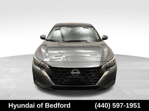 Used 2025 Nissan Sentra SV FWD image 2