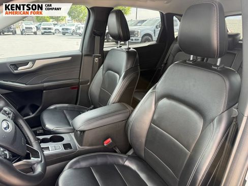 Used 2024 Ford Escape Platinum AWD/4WD image 27