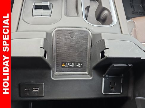 Used 2024 GMC Sierra 1500 Denali w/ Technology Package image 25