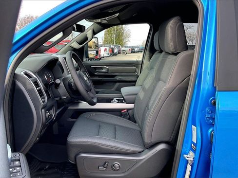 New 2026 RAM 1500 4x4 Crew Cab image 9