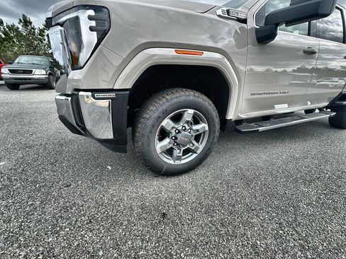 New 2026 GMC Sierra 2500 SLE w/ SLE Value Package; image 65