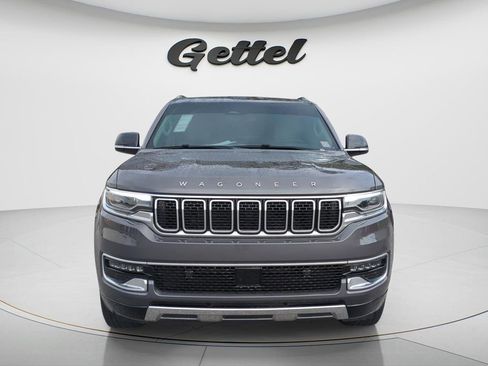 Used 2023 Jeep Wagoneer Series III w/ Preferred Equipment Group image 8