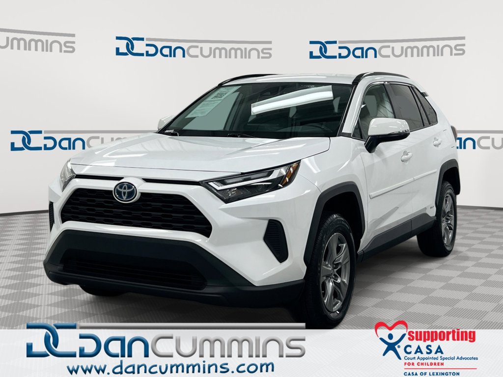 Used 2024 Toyota RAV4 LE AWD/4WD image 1