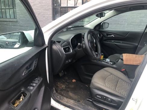 Used 2018 Chevrolet Equinox LT image 10
