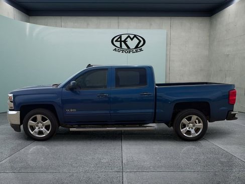 Used 2018 Chevrolet Silverado 1500 LT w/ Texas Edition RWD image 6
