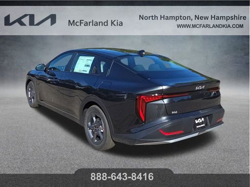 New 2025 Kia K4 LXS image 4