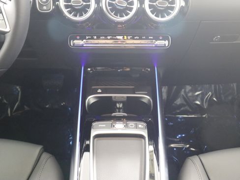 New 2026 Mercedes-Benz GLA 250 image 18