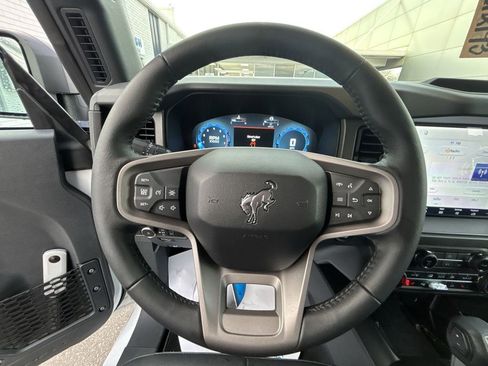 New 2026 Ford Bronco Big Bend w/ Black Diamond Package AWD/4WD image 11
