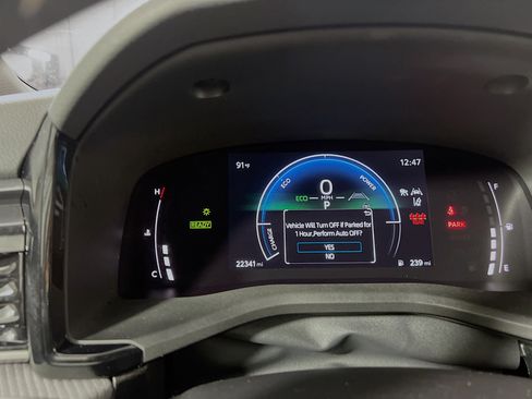 Used 2025 Toyota Camry SE FWD image 21