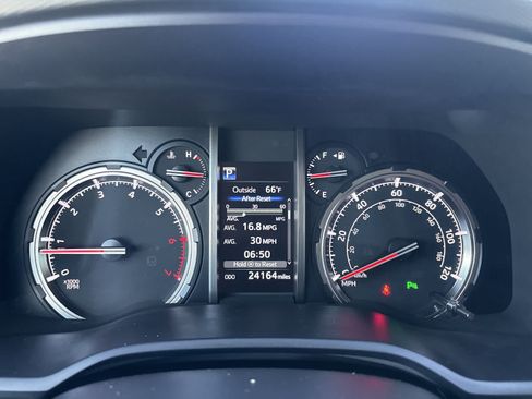 Used 2023 Toyota 4Runner Limited AWD/4WD image 15