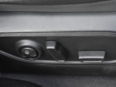 Used 2023 Jeep Grand Cherokee L Limited image 16