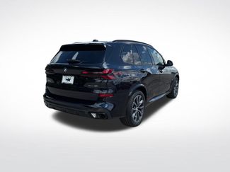 New 2026 BMW X5 xDrive40i w/ M Sport Package AWD/4WD video 3