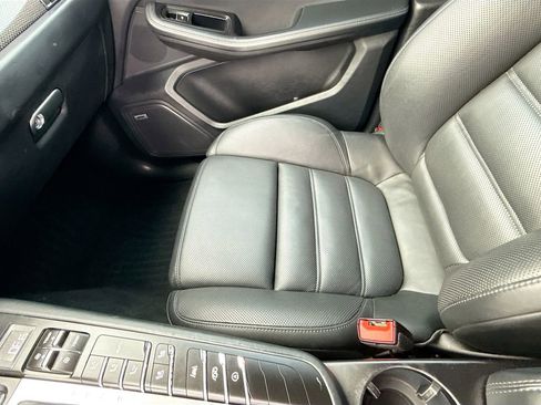 Used 2021 Porsche Macan GTS image 18