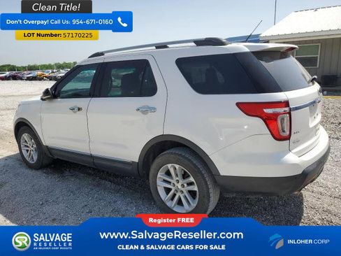 Used 2013 Ford Explorer XLT FWD image 3