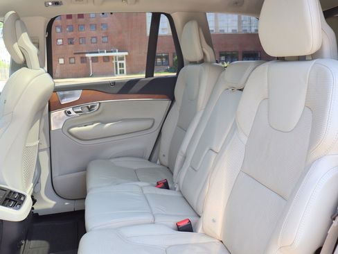 Used 2017 Volvo XC90 T6 Inscription w/ Vision Package AWD/4WD image 15