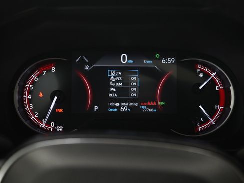 Used 2021 Toyota RAV4 Limited AWD/4WD image 22