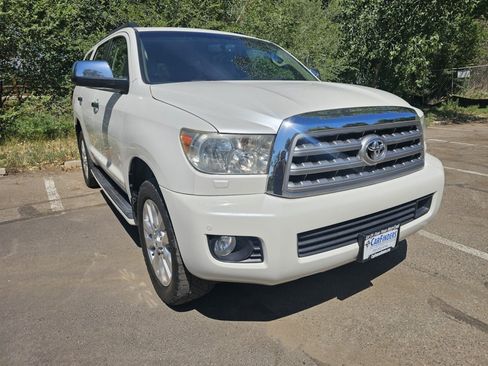 Used 2011 Toyota Sequoia Platinum AWD/4WD image 7
