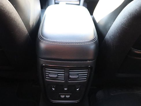 Used 2022 Chrysler 300 S w/ Comfort Group RWD image 22