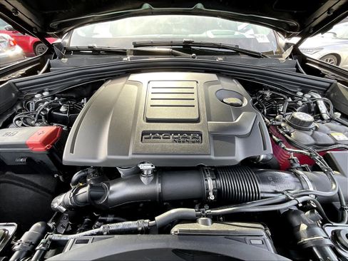 New 2026 Jaguar F-PACE R-Dynamic S image 13