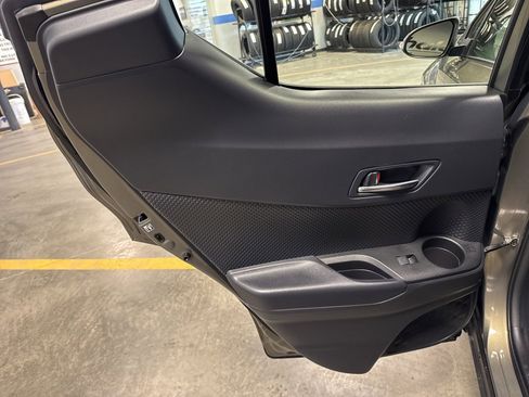 Used 2021 Toyota C-HR XLE image 26