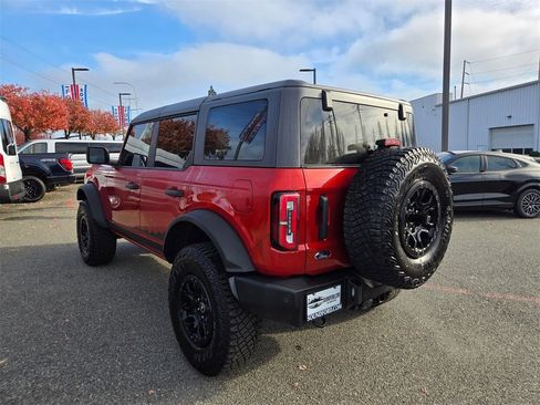 Used 2024 Ford Bronco Wildtrak image 7