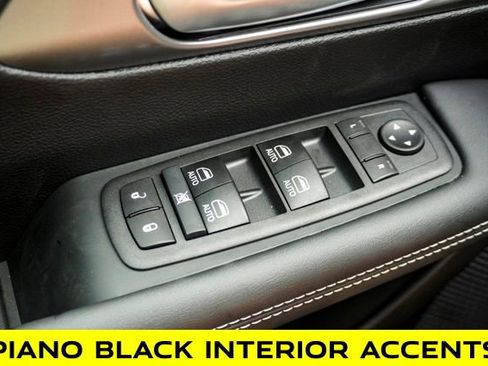 New 2026 Chrysler Pacifica Select w/ S Appearance Package image 28