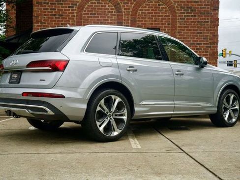 Used 2020 Audi Q7 3.0T Premium Plus w/ Premium Plus Package AWD/4WD image 5