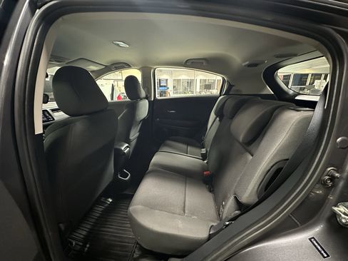 Used 2019 Honda HR-V LX image 16