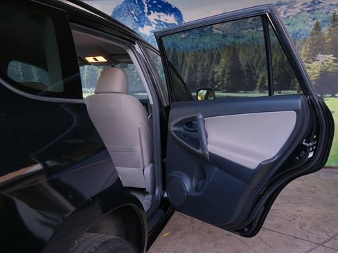 Used 2009 Toyota RAV4 2WD image 30