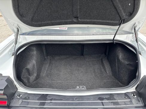 Used 2022 Dodge Challenger GT RWD image 5