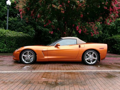 Used 2007 Chevrolet Corvette Convertible w/ Preferred Equipment Group RWD image 5