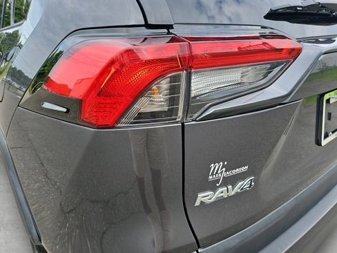Used 2025 Toyota RAV4 XLE AWD/4WD image 20
