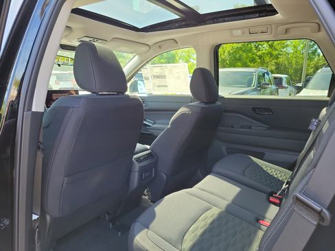 New 2026 Nissan Pathfinder SV FWD image 12