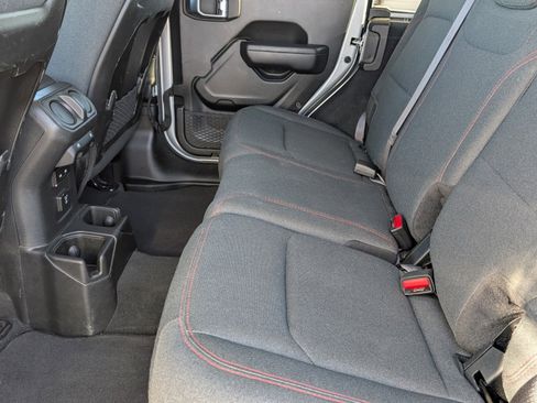 Certified 2024 Jeep Wrangler Unlimited Rubicon image 13