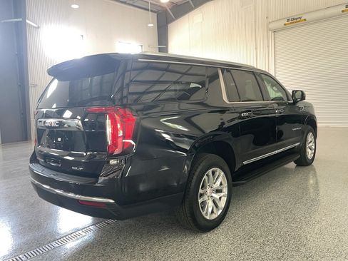 Used 2023 GMC Yukon XL SLT w/ SLT Premium Package AWD/4WD image 24