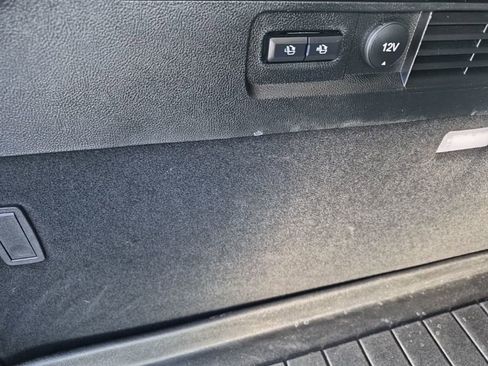 Used 2023 Lincoln Nautilus FWD w/ Premium Package image 17