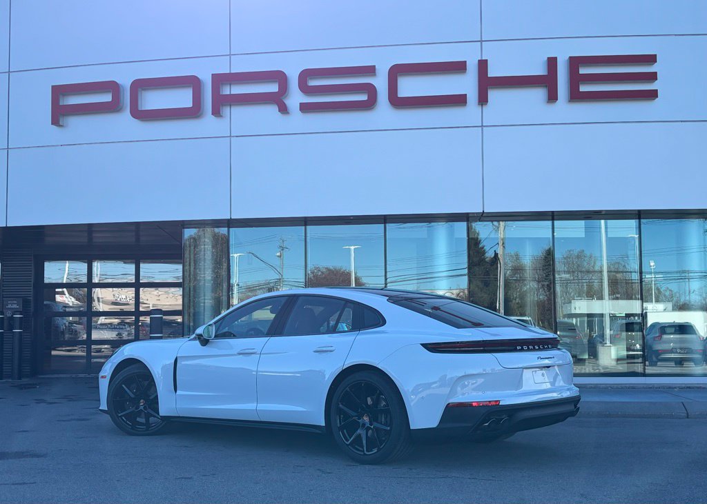 New 2026 Porsche Panamera RWD image 3